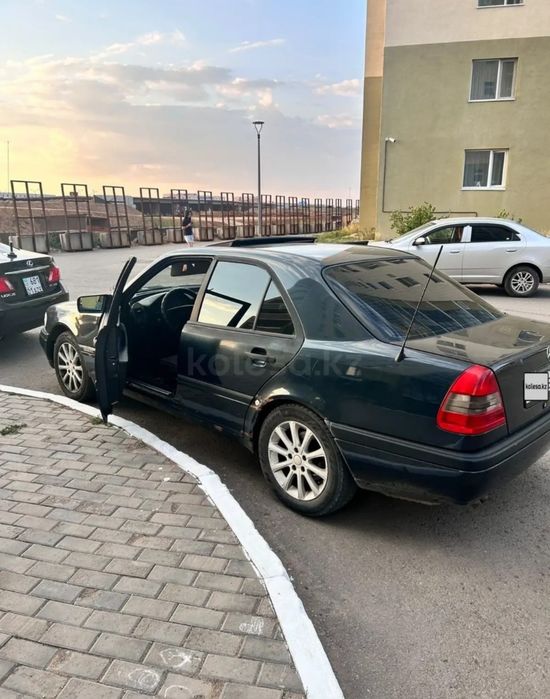 Продам мерс w202 c280 японка