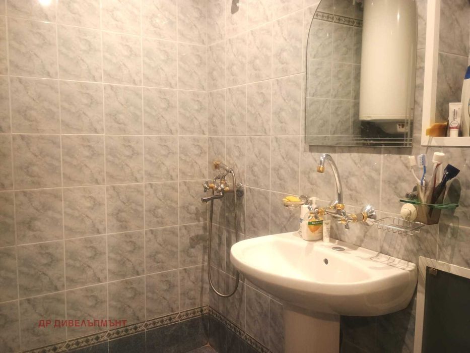 Продава се Двустаен апартамент в София, Хаджи Димитър - 71 кв.м за 2324 €/кв.м - Снимка #5