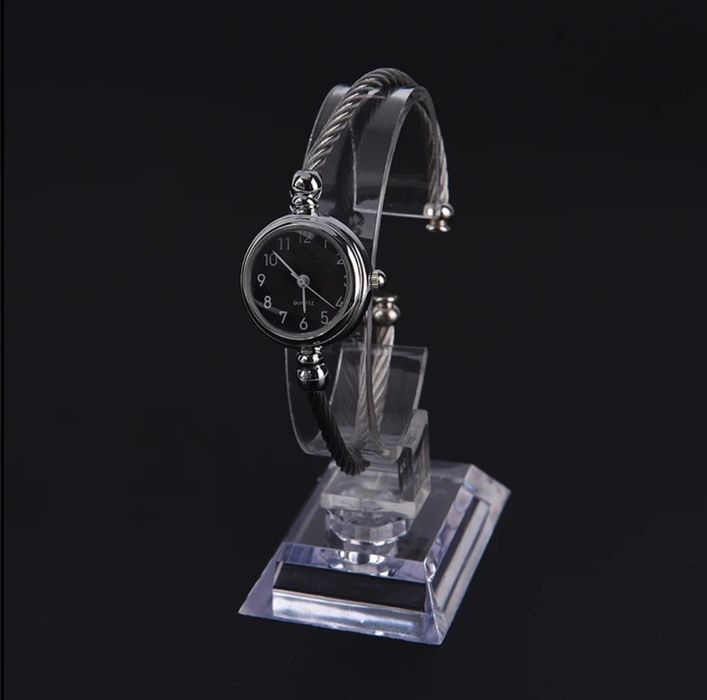 Подставка для часы.    Soat podstavka.    Vetrina soat.   Soat futlyar