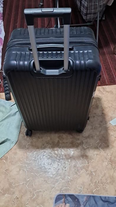 Продам чемода идеальное состояние