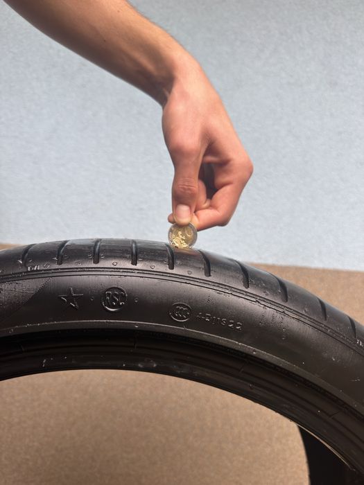 Pirelli P zero runflat 275/35/20 BMW XL