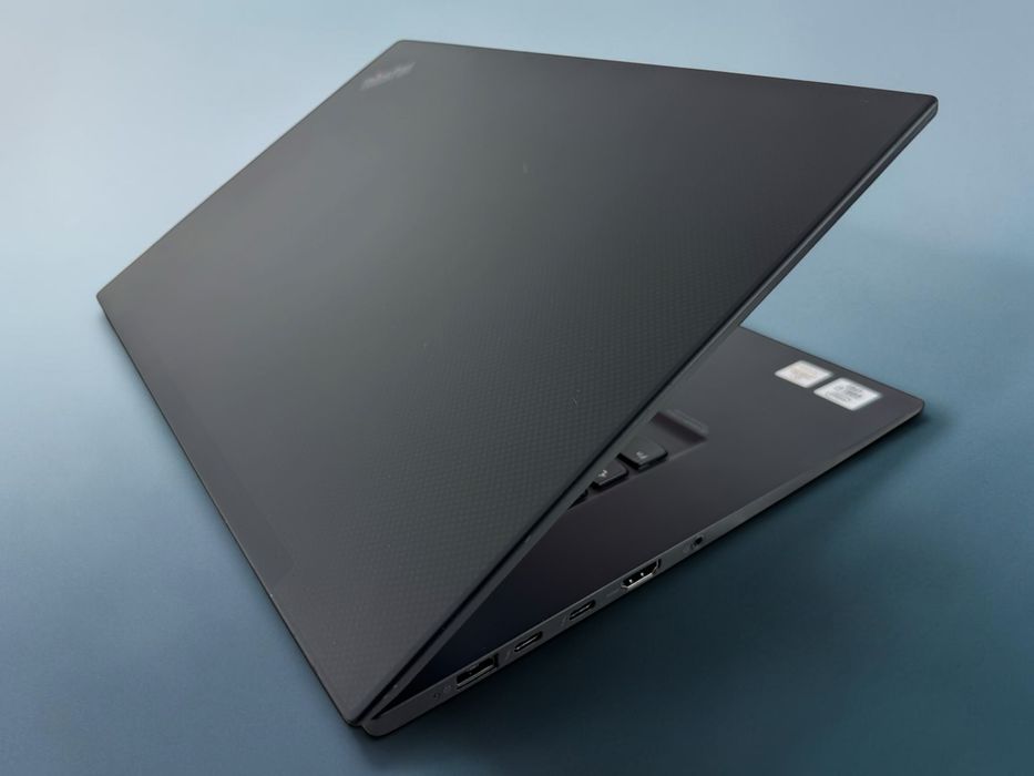 Lenovo ThinkPad P1 Gen 3 15.6" 4K i7-10750H 32RAM 512SSD Nvidia Quadro T1000 Перфектен! Гаранция!
