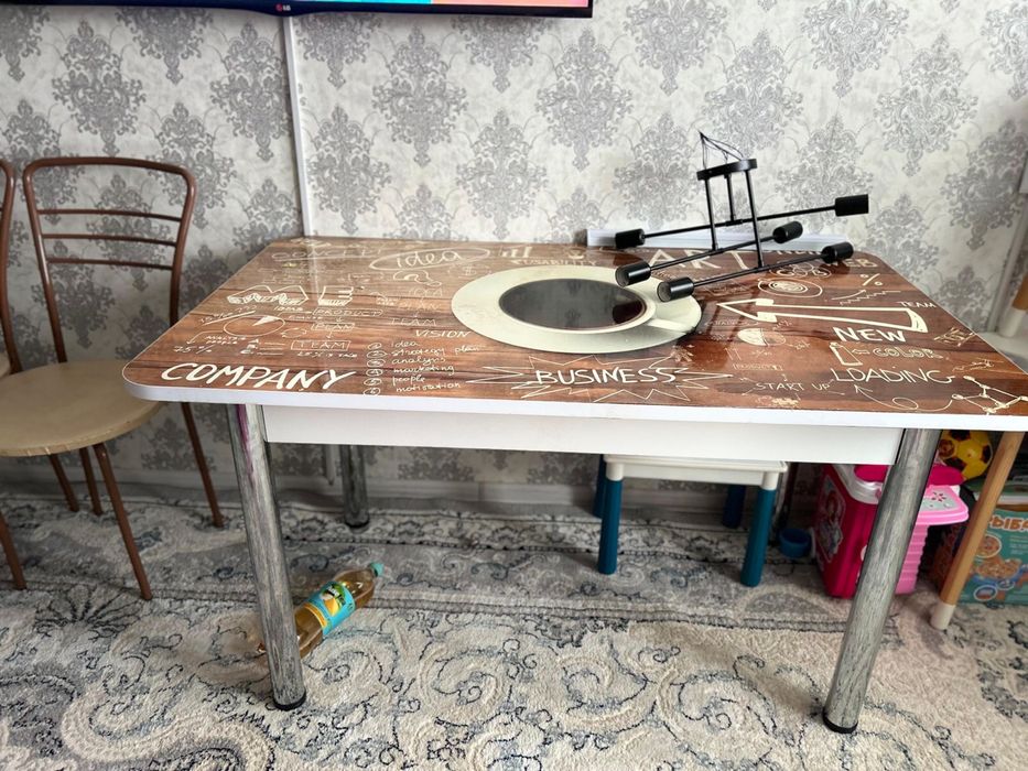 стол со стульями