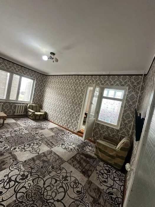 Себзорда 1 хона 2 килинган 2 кават 4 каватли дом