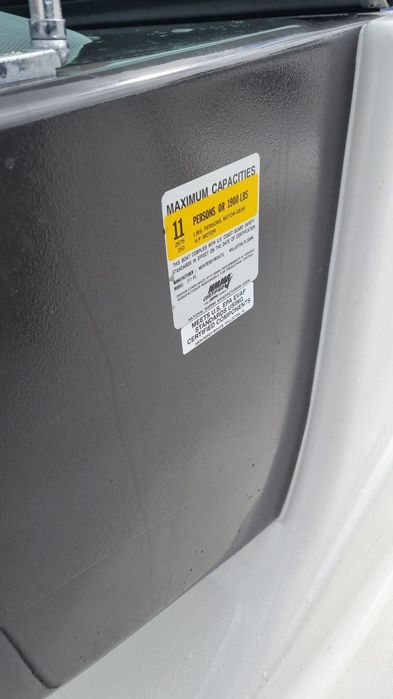 Катер Monterey 217 Blackfin