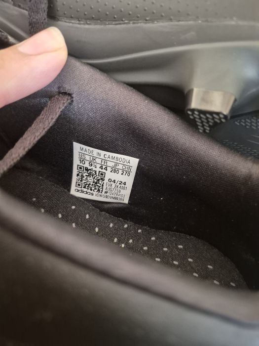 Бутонки adidas  predator