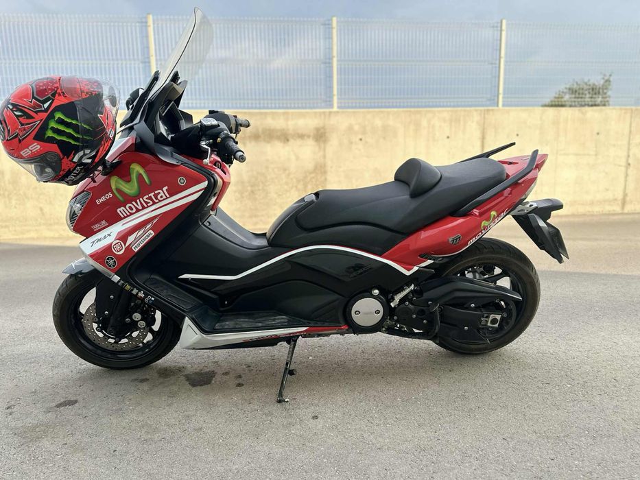 Продавам Скутер YAMAHA  T - MAX