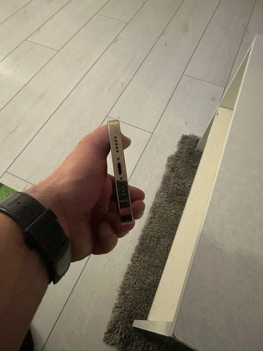 Продавам Iphon 14 pro 1t