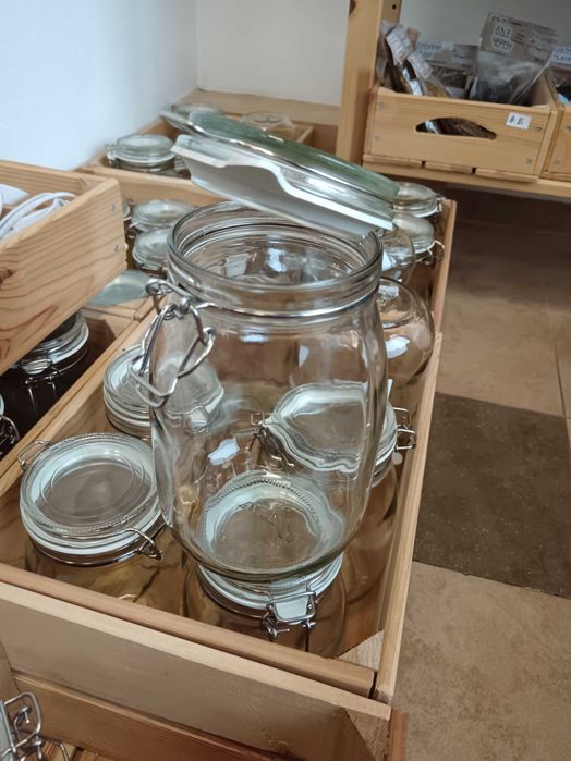 Продавам буркани