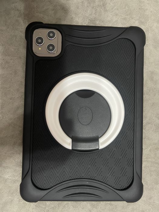 планшет с коробкой