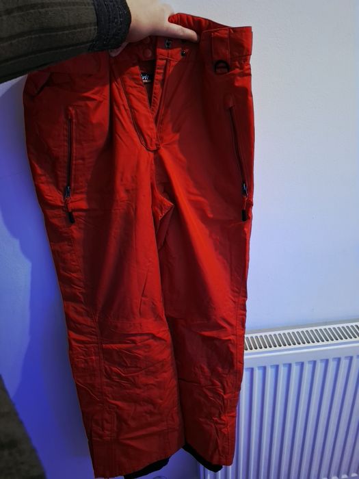 Pantaloni schi ambele 50 ron