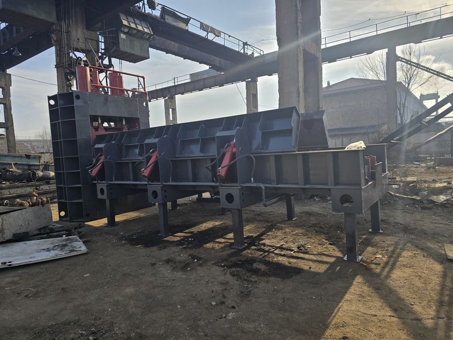 Продам станок оборудования. Алматы, гидро пресс ножница