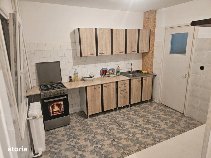 Vanzare 2 camere Costin Georgian-Vergului