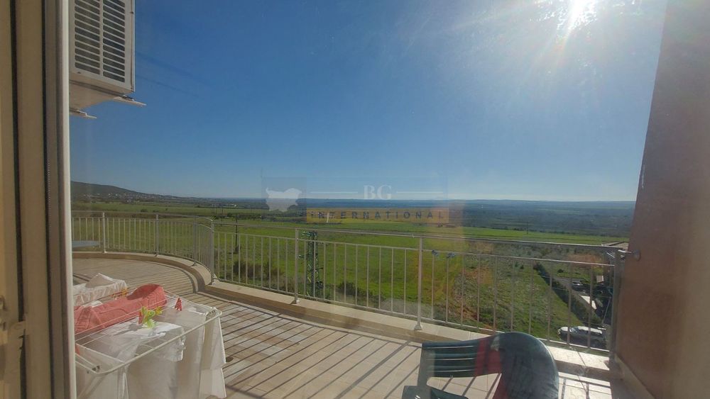 Продава се Тристаен апартамент в с. Кошарица, Област Бургас - 144 кв.м за 291 €/кв.м - Снимка #1