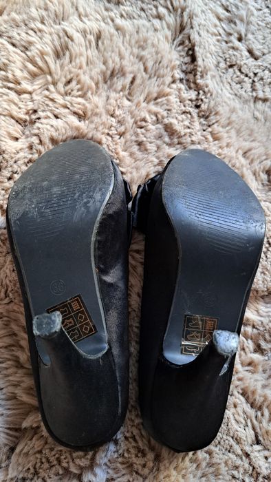 Pantofi marimea 36