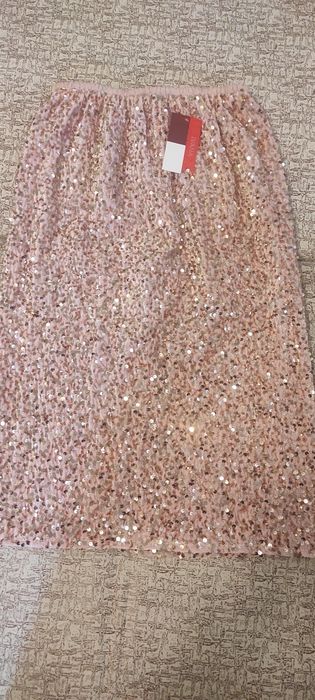 Продаем юбку пайетки