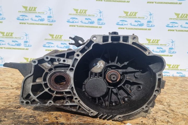 Cutie de viteze manuala 5 trepte 4x4 43000-38070 D05 4WD 2.2 CRDI Hyundai Santa Fe CM  [din 2006 pa