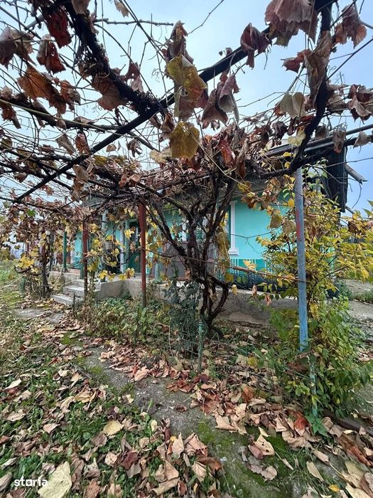 De vanzare casa parinteasca,Teren 2.900mp,Pret 35.000e