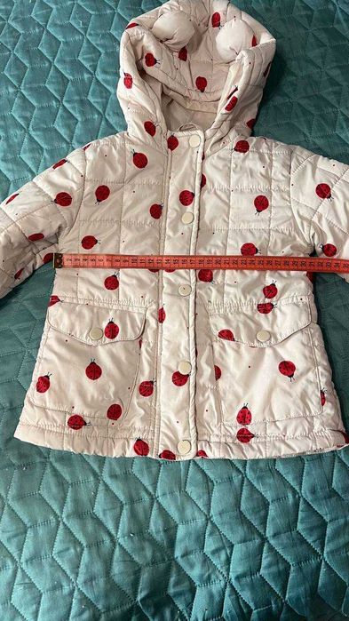 Продавам комплект от 2 детски якета Sinsay, размер 92