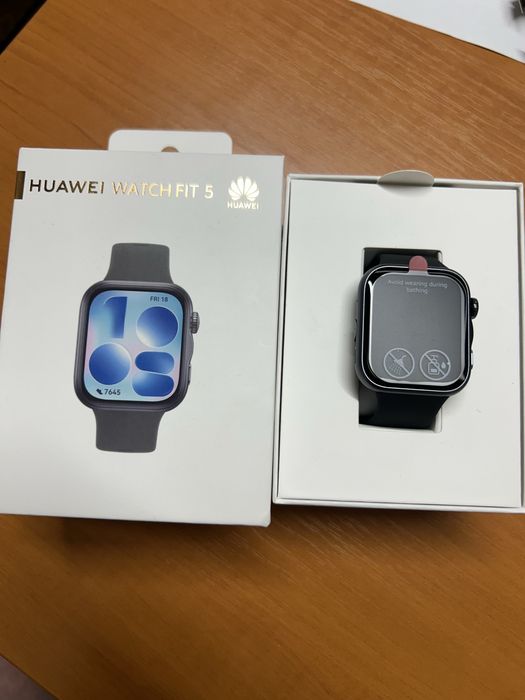 Смарт часовник Huawei
