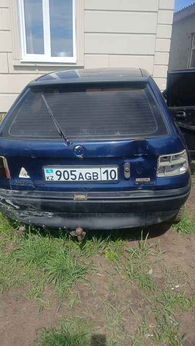 Машина  Opel Astra