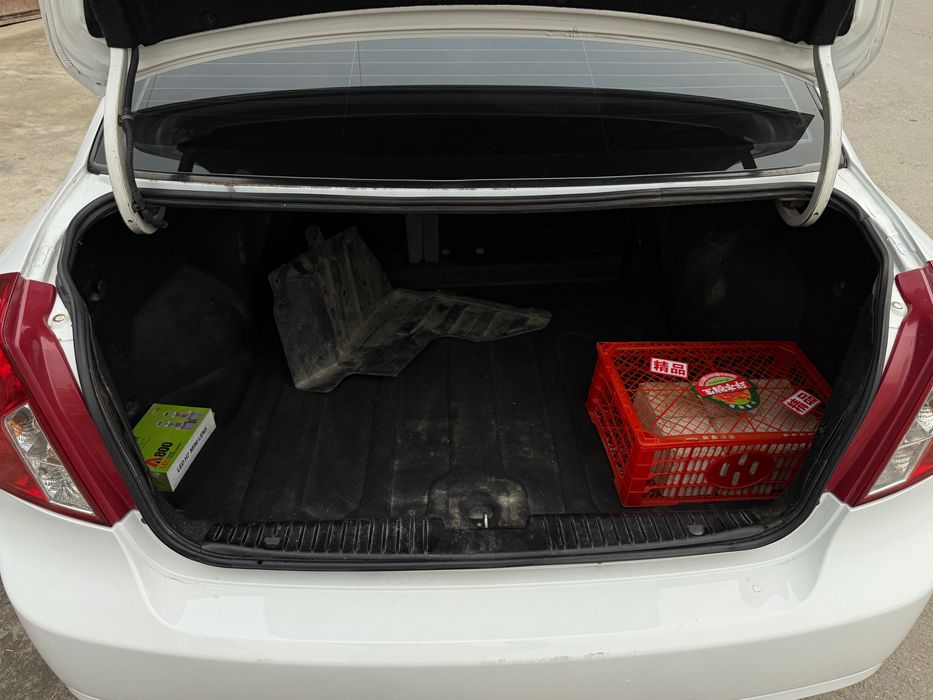 Ласетти идеал 2011