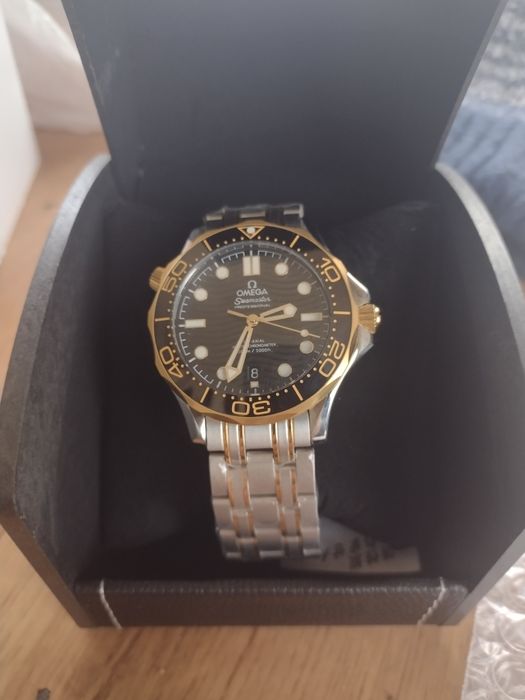 Часовник  OMEGA - НОВ