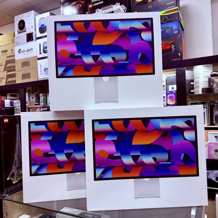 Apple Studio Display 2026