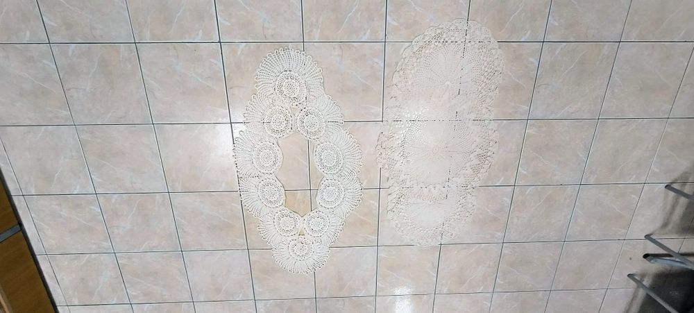 Покривки,карета и подложки плетени на една кука!