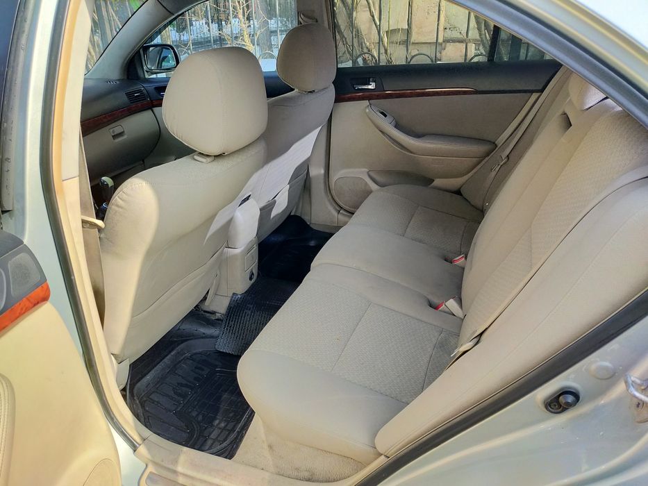 Toyota Avensis 2003г