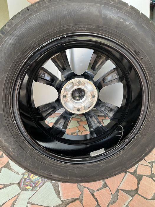 Продам диск с шиной YOKOHAMA .4шт
