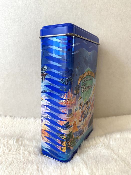 Жестяная баночка