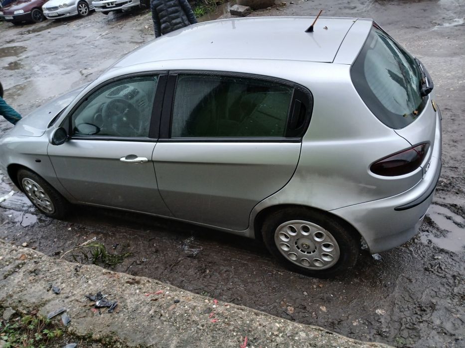 Alfa romeo 147   1.6 twin spark