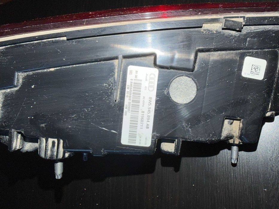 LED стопове Audi A4 B9.5