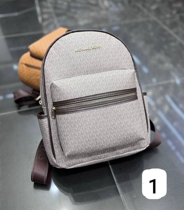 Rucsacuri dama diferite modele