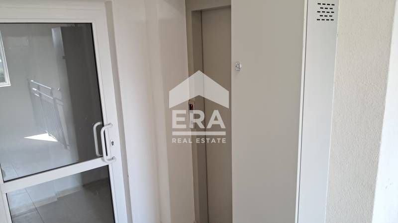 Тристаен апартамент за продажба, с голяма дневна, в новопостроена сгра