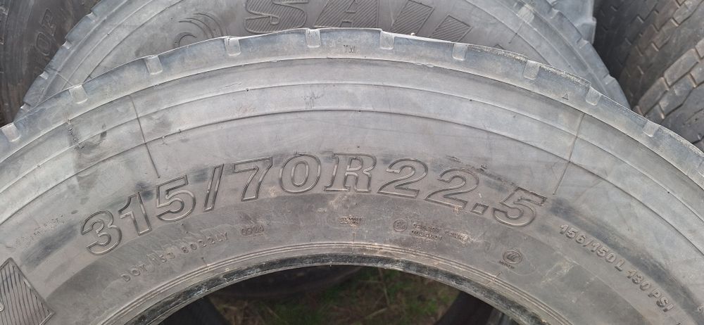 Продам шины в количестве 8 шт
