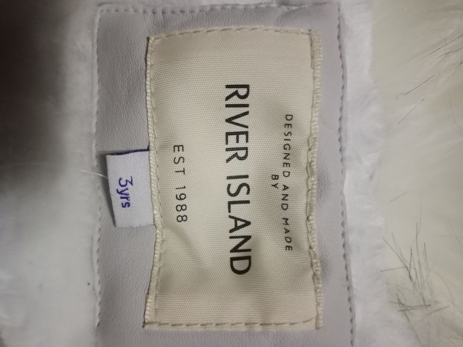 Парка на девочку 2-3лет