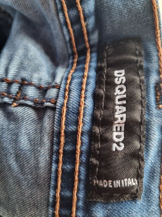 Blugi Dsquared2 bărbați – W34(EU 50-52)