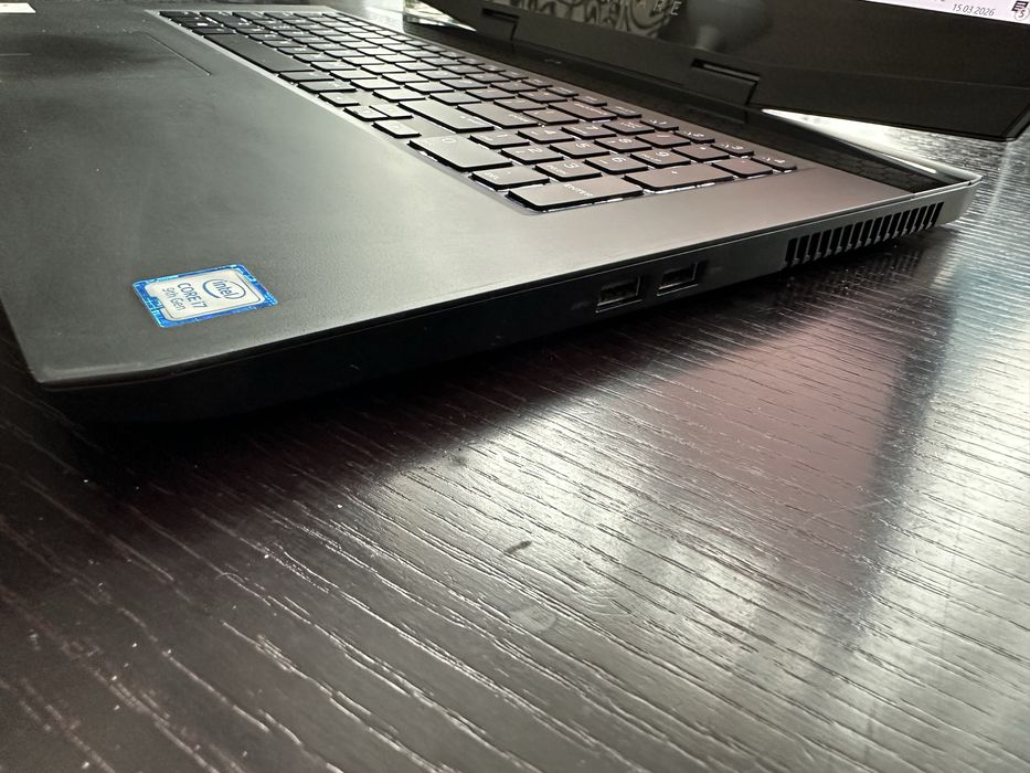 Alienware M17 R1 2019 год