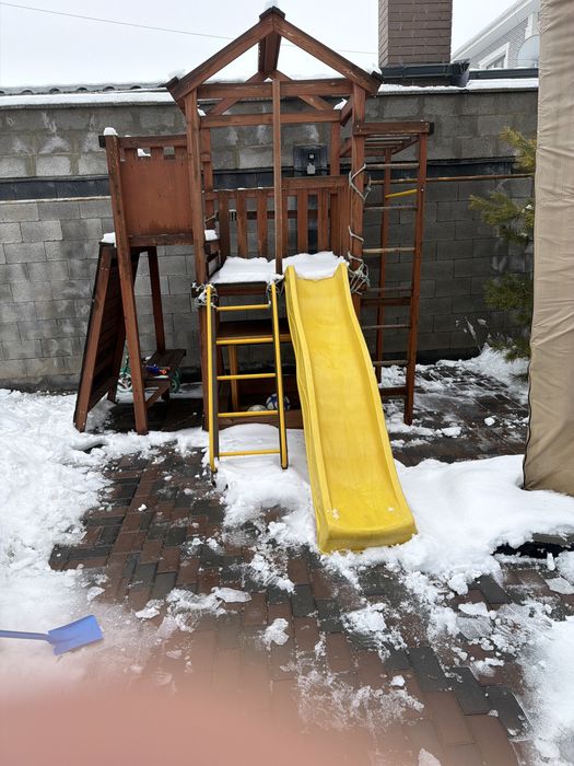 Игровая детская площадка