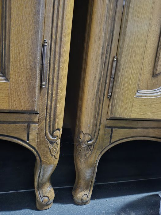 Vitrine lemn masiv inspirație Rococo