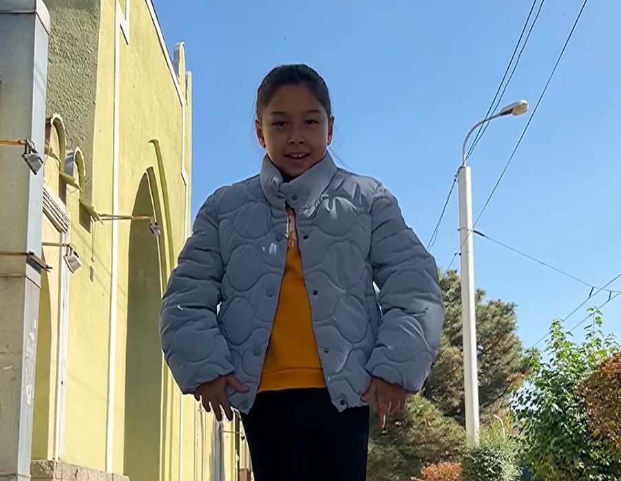 Куртка Zara на девочку 9-10 лет