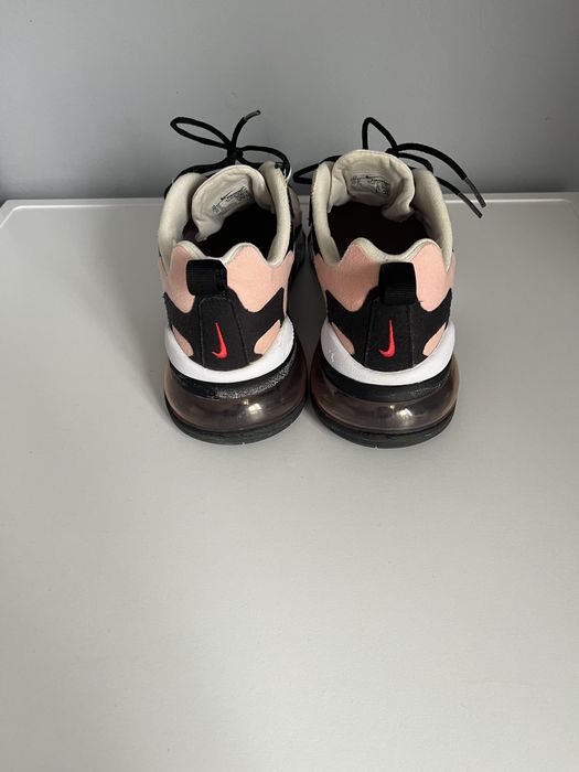 Nike air 270 react