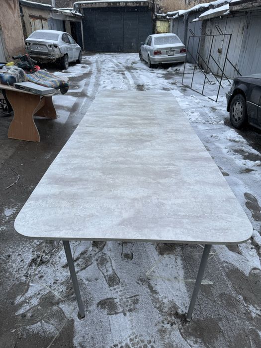 Продаётся складной стол 2,5 м