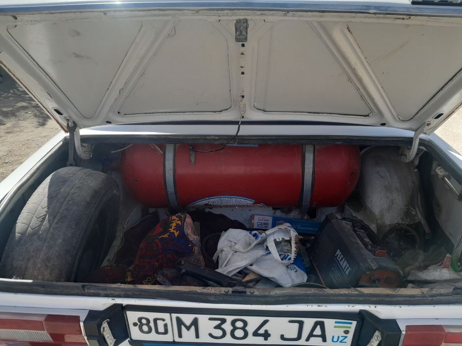 Лада 21 06 сотилади