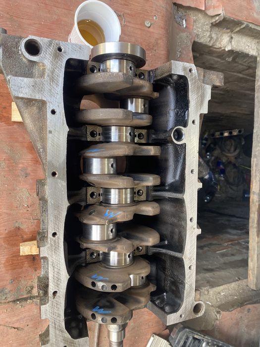 Приора продам 2011