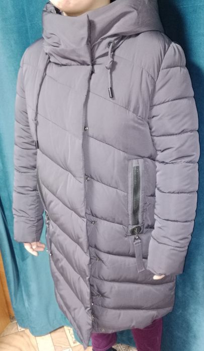 Продам зимние куртки