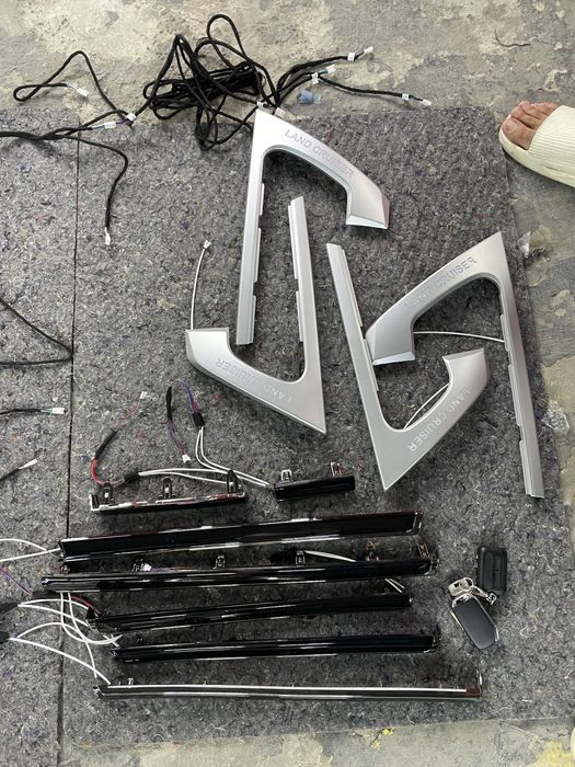 Подсветка на Land cruiser 200