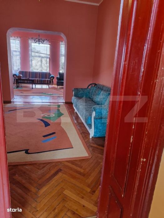 Casa de vanzare, 240 mp, zona Centru